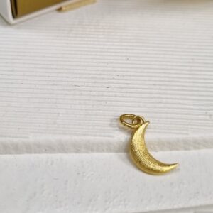 پلاک طلا ماه زیر خاکی 145994